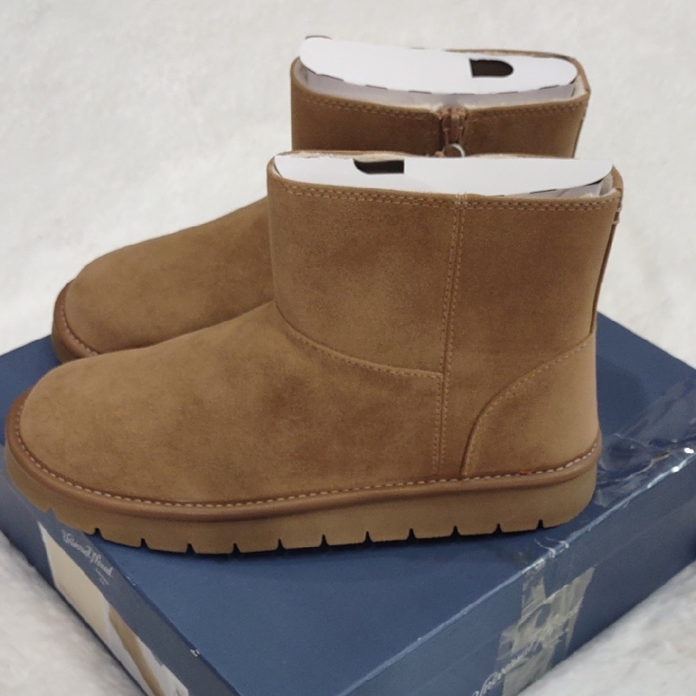 Universal Thread May Boots,Momory Foam, Size 9. - Picture 7 of 17